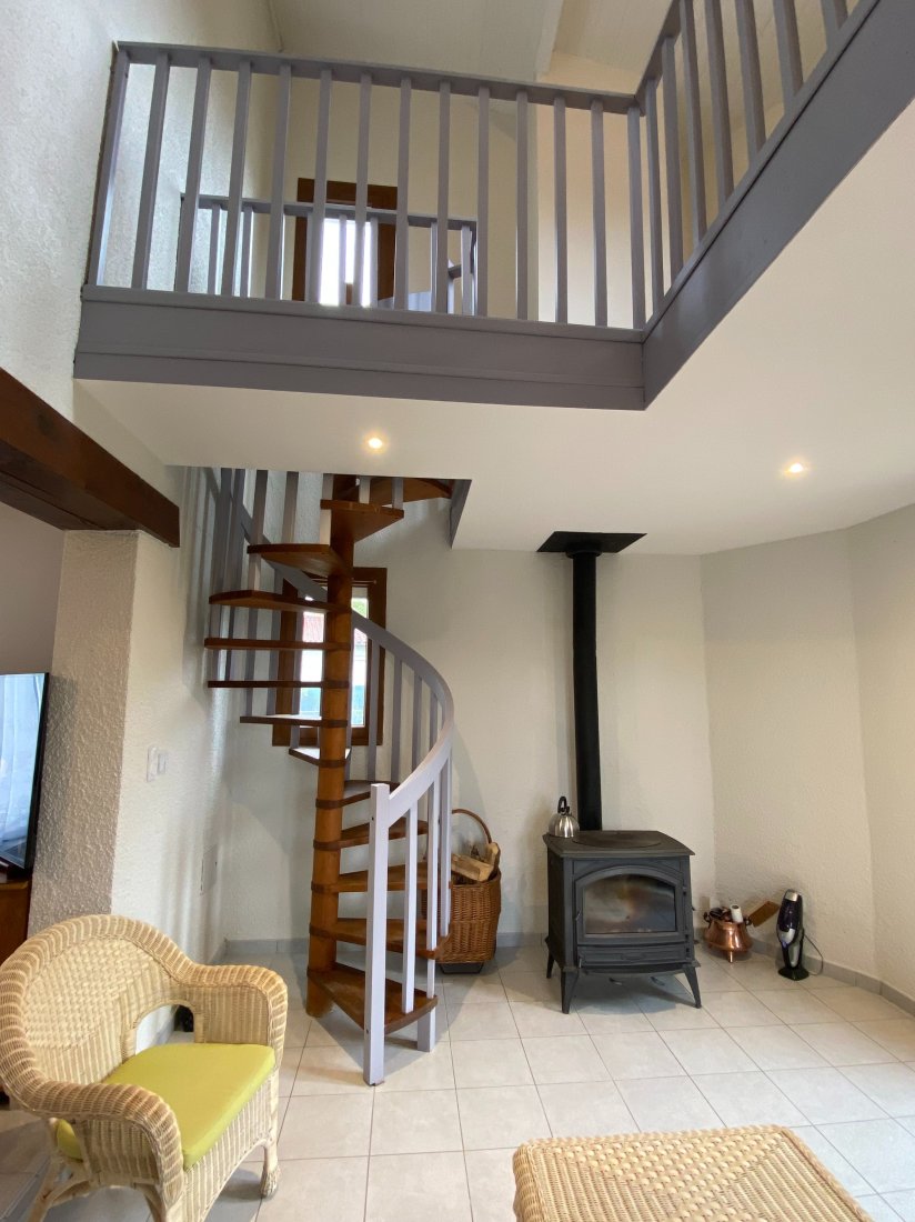 Rénovation peinture salon cuisine mezzanine Auzielle