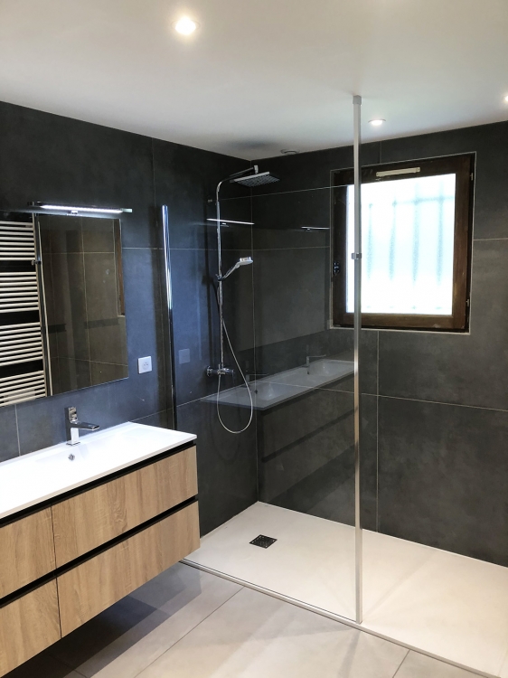 Rénovation totale de salle de bains à Chorges
