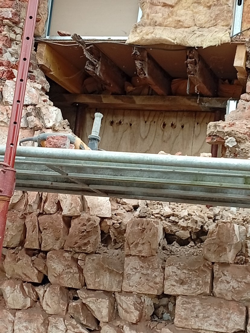 Étaiement pignon maçonnerie dégradée