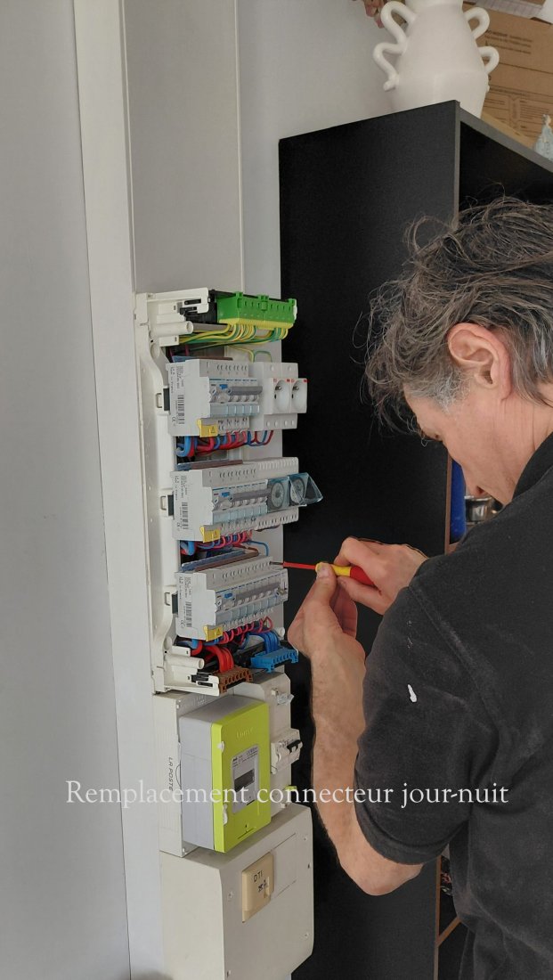 Remplacement d'un connecteur jour-nuit chauffe-eau