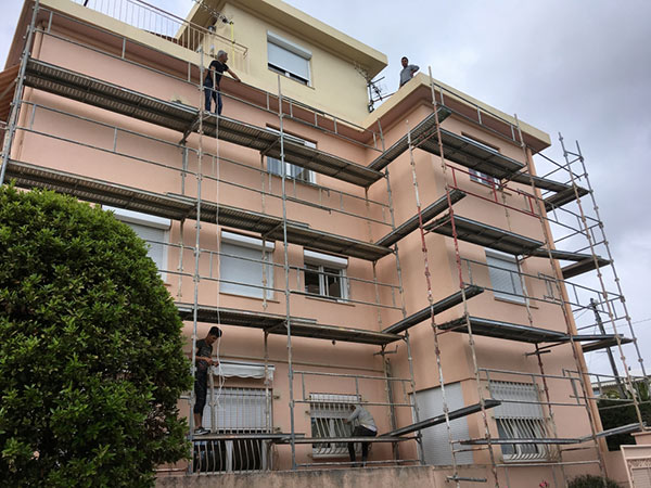 Ravalement de façade dans les Alpes-Maritimes