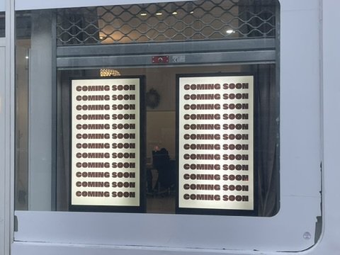 Écrans publicitaires vitrines