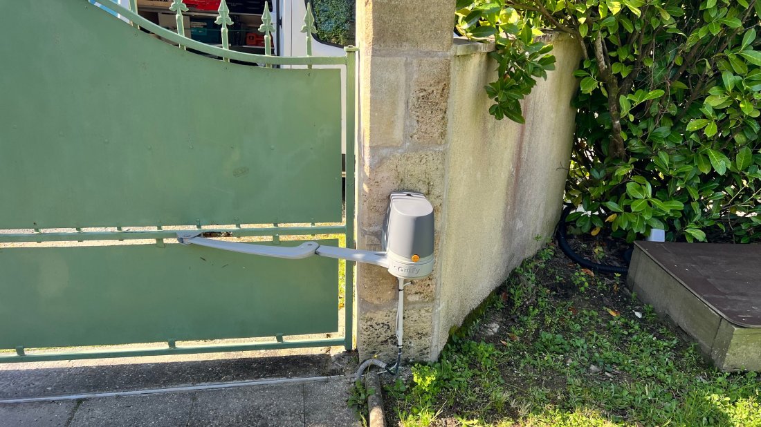 Réparation automatisme portail Somfy