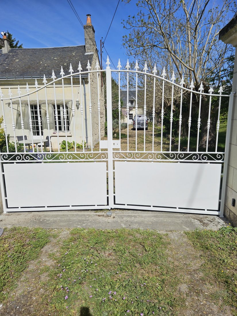 Peinture portails ferronnerie 