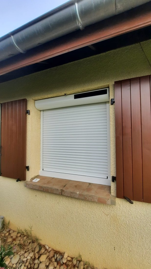 Volets sur mesure installés