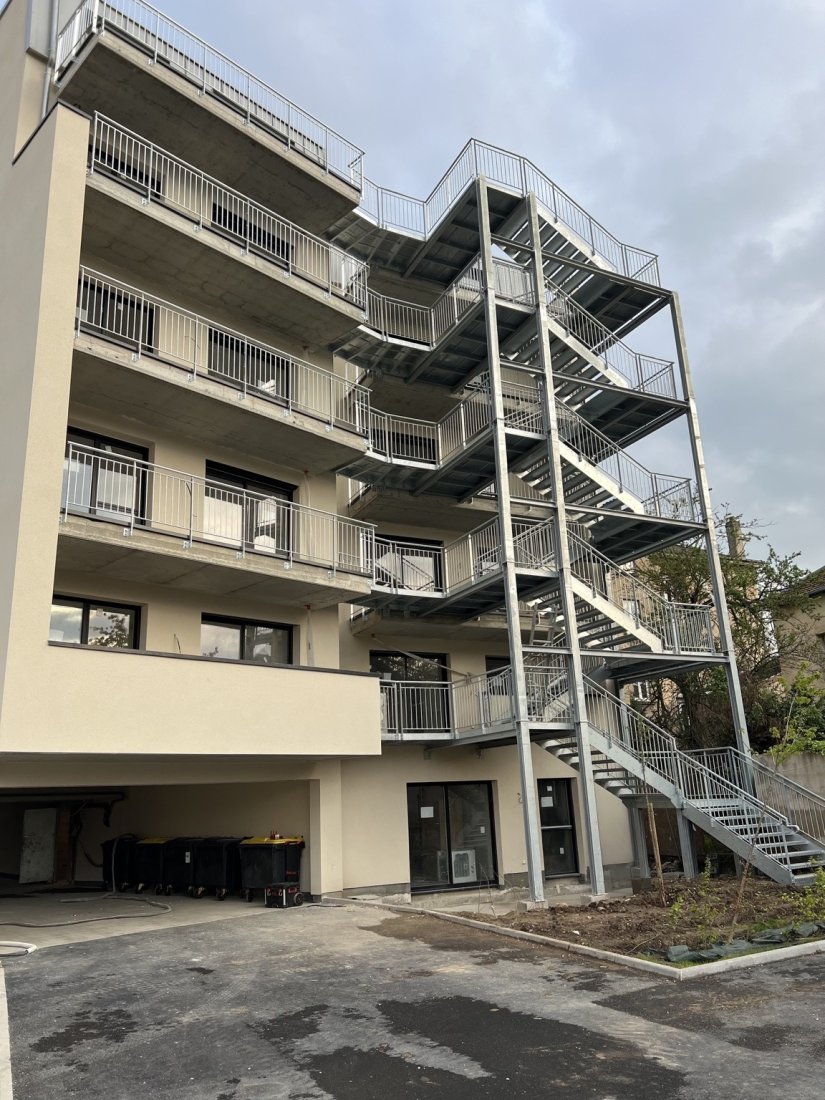 Escalier de secours ERP à Montigny-lès-Metz
