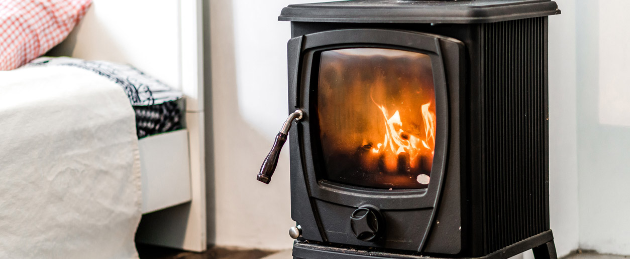 Trop froid chez vous ? Passez au poêle à granulés !