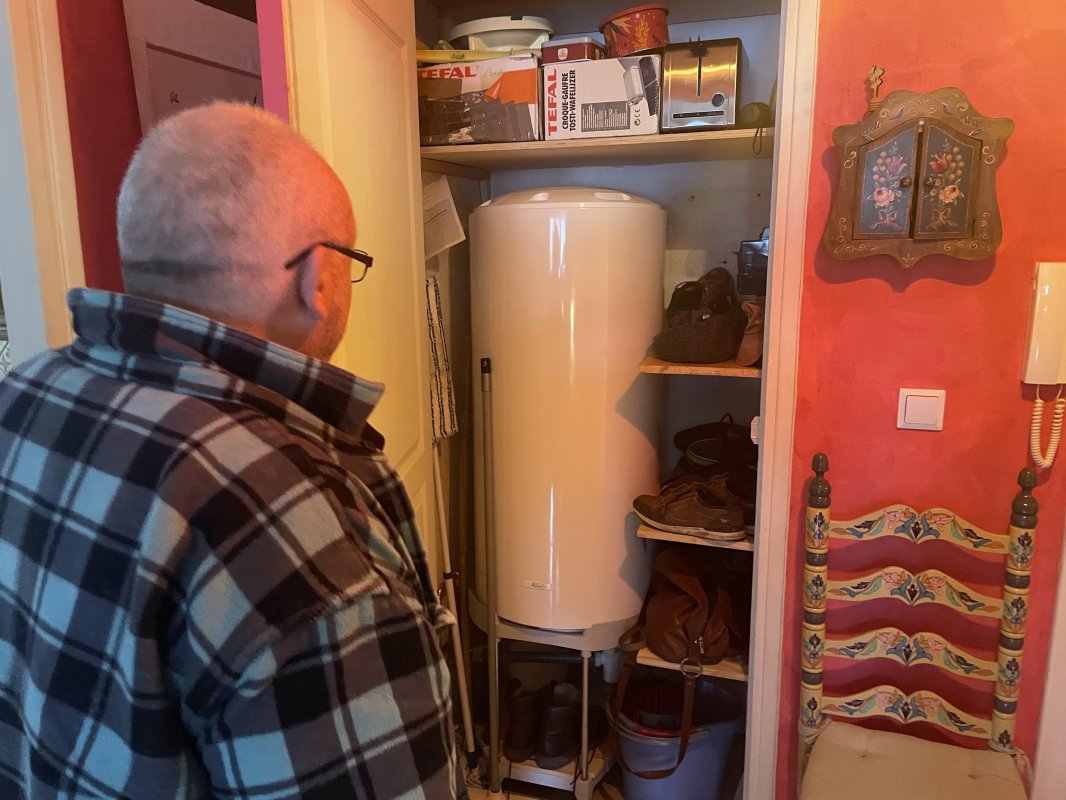 Guillaume en carafe avec son ballon, Meilleurartisan.com à la rescousse